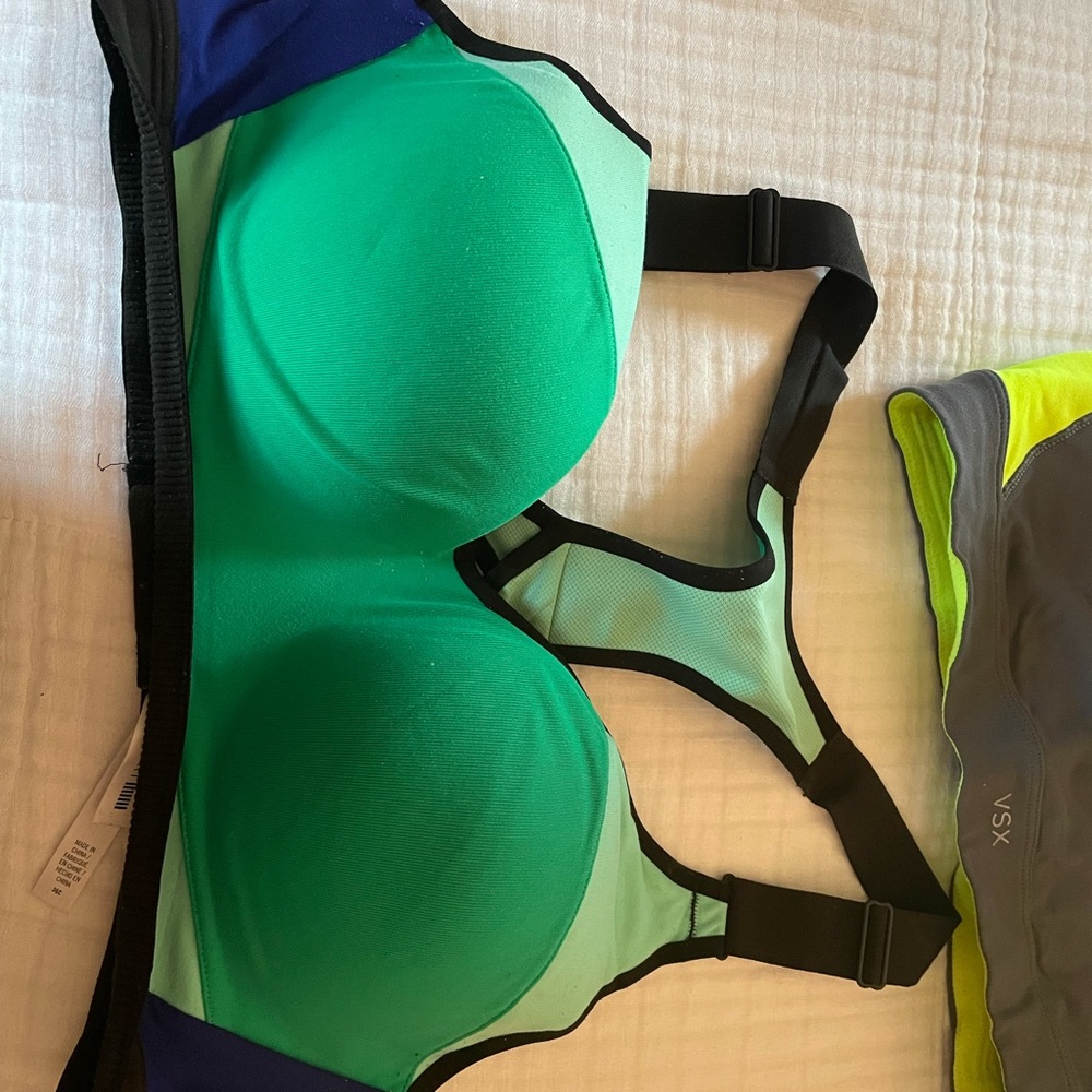 Victoria secret sports bra